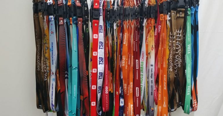 Sentra Produksi Tali Lanyard custom print